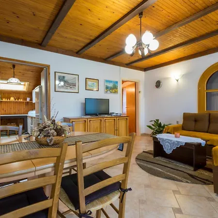 Apartment Pemper